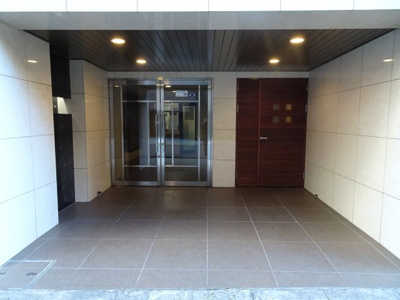 【エントランス】 | 中銀第２東上野マンシオン | 中銀第2東上野マンシオン　高級感のあるエントランス