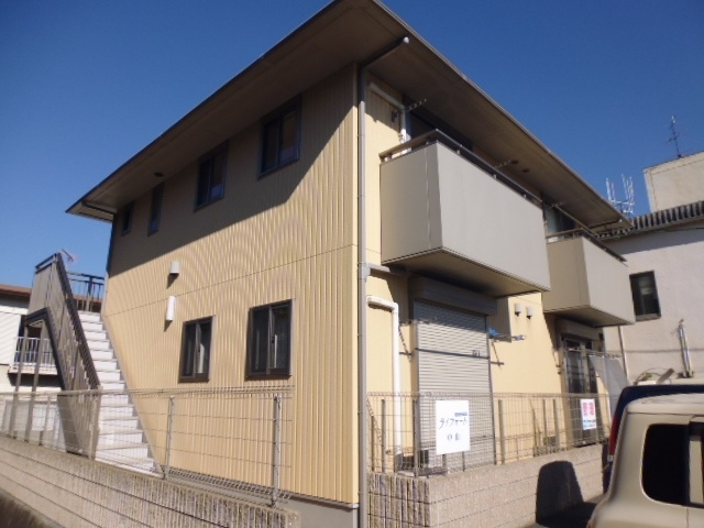 ライフォート中山の外観