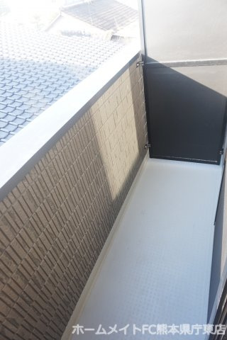 熊本市中央区八王寺町のアパートのバルコニー