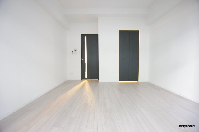 S-RESIDENCE西長堀　仲介手数料無料の洋室