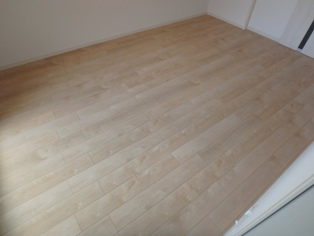 アーブル小阪の洋室|さらに別角度から。