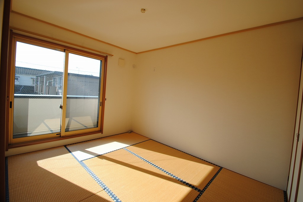 久留米市荘島町のタウンの和室
