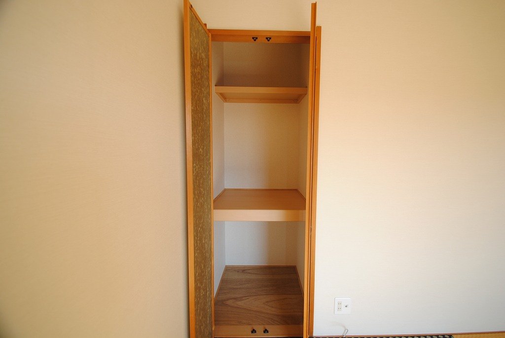 久留米市荘島町のタウンの収納|和室収納