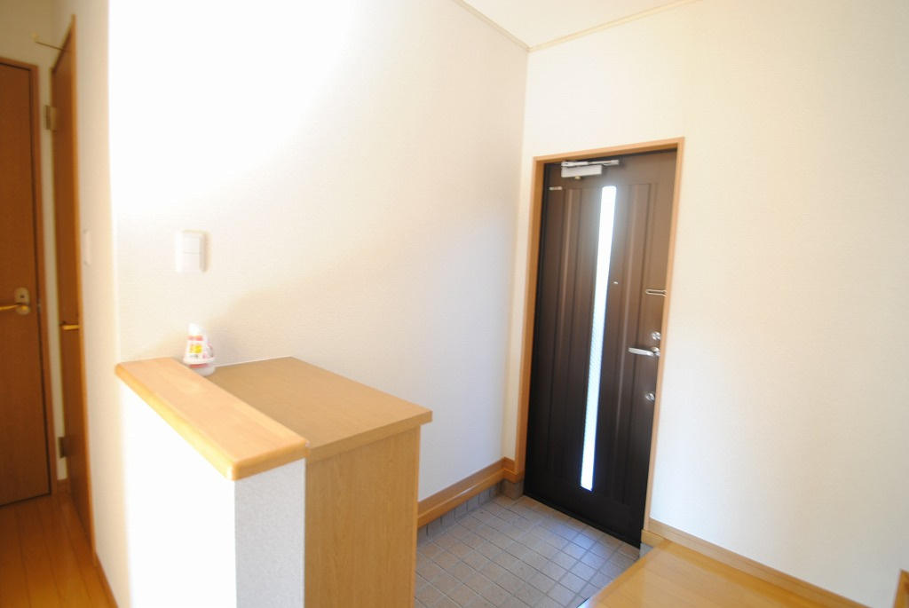 久留米市荘島町のタウンの玄関