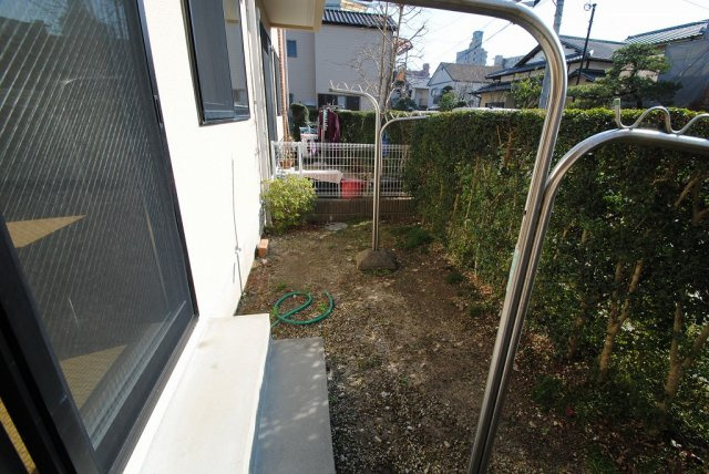 久留米市荘島町のタウンの庭