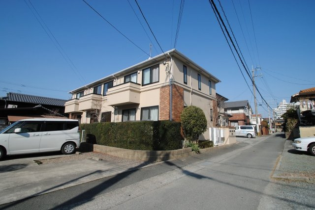 久留米市荘島町のタウンの外観