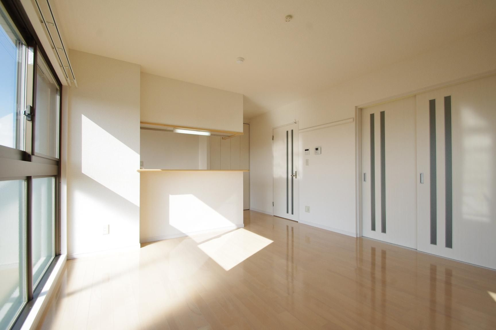 熊本市東区下南部３丁目の賃貸マンションの居間・リビング