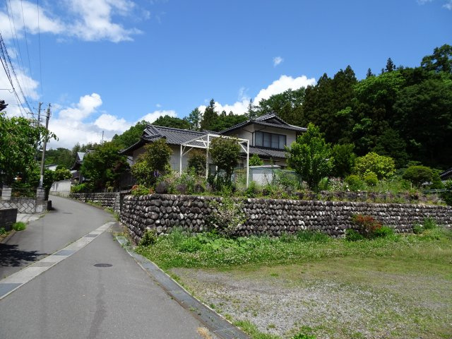 伊那市荒井　中古住宅の外観