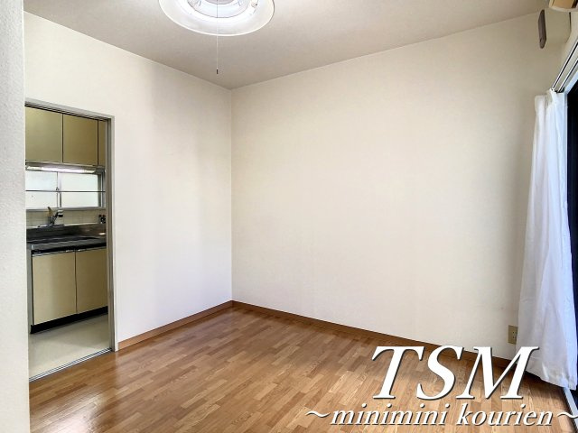 カレリアの洋室