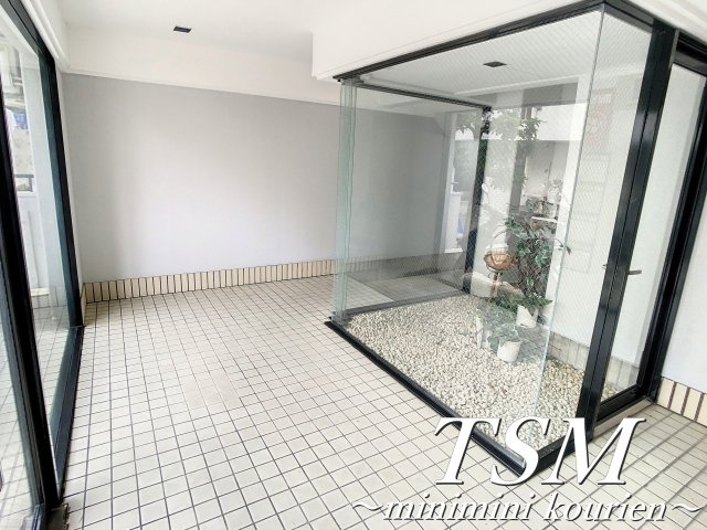 カレリアのエントランス