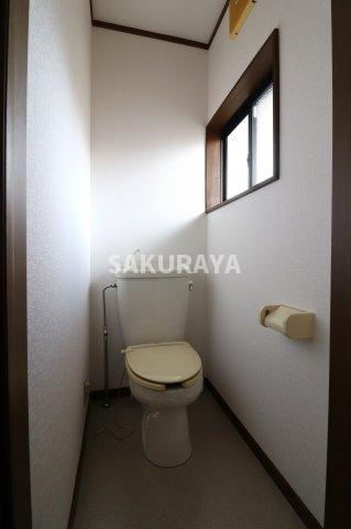 ハイツ渡良瀬のトイレ|2022年撮影。現況と異なる場合がございます。