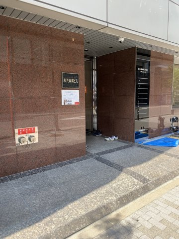 日本橋本町THビル（和光純薬ビル）のエントランス