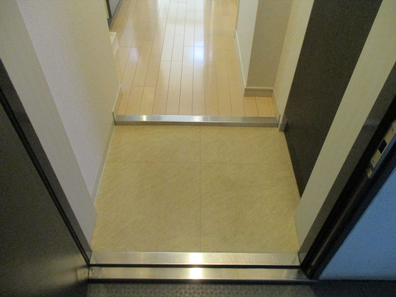 エステムプラザ名古屋栄プレミアム❘名古屋市の賃貸ならMy賃貸の玄関|エステムプラザ名古屋栄プレミアム