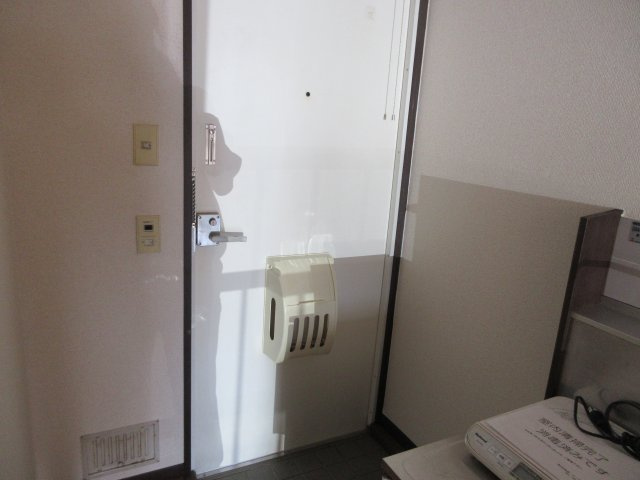 ハイツ日吉の玄関