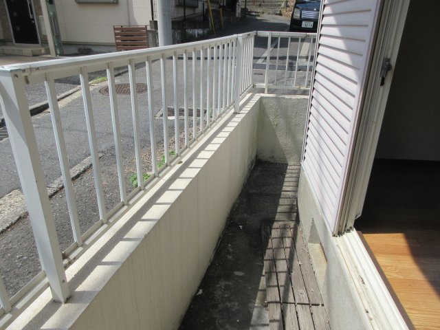 ハイツ日吉のバルコニー