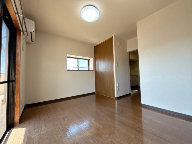 マンション朝倉の居間・リビング