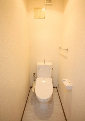 カーサソレイユB棟のトイレ