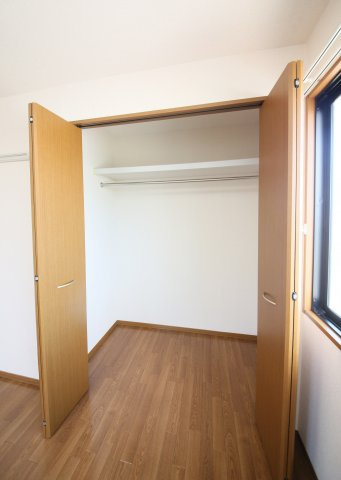 カーサソレイユB棟の収納