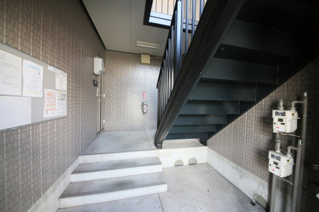 カーサソレイユB棟のロビー