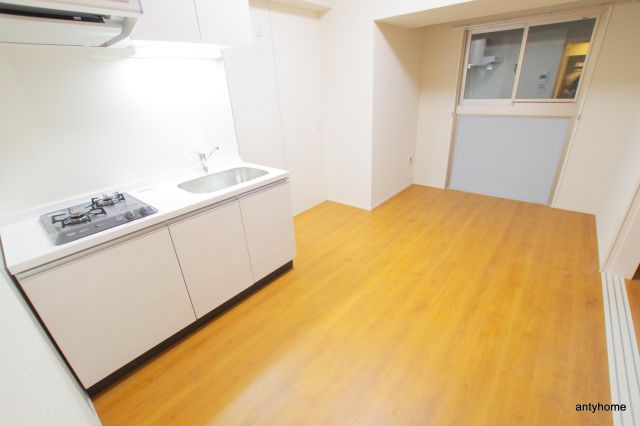 プログレスコート梅田北　仲介手数料無料の居間・リビング