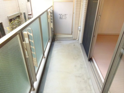 【バルコニー】 | リヴェール三軒茶屋