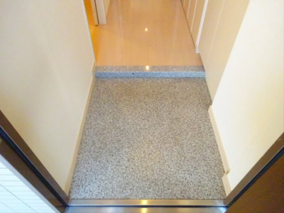 【玄関】 | リヴェール三軒茶屋