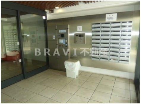 アーバネックス上町台　BRAVI不動産のエントランス|【アーバネックス上町台】建物の内部です