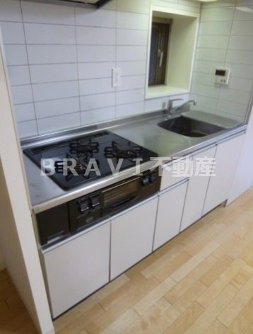 アーバネックス上町台　BRAVI不動産のキッチン|【アーバネックス上町台】キッチンでお料理をお楽しみください