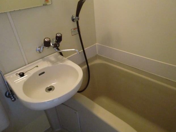 メゾン・ド・トレーズの浴室