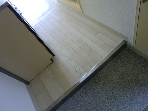 メゾン・ド・トレーズの玄関