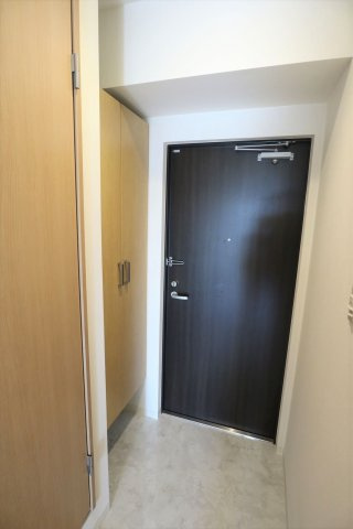 寺家駅前レジデンスICZの玄関