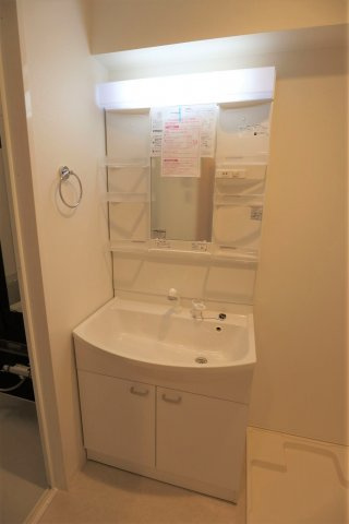 寺家駅前レジデンスICZの独立洗面台
