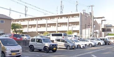 ｃｏｚｙ　ｃｏｕｒｔの外観