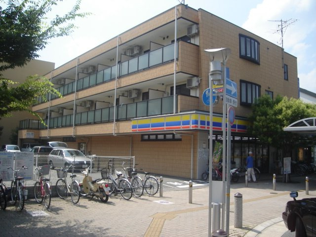 駅前壱番館の外観