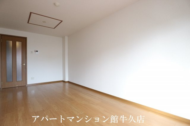 ヴィザージュの居間・リビング