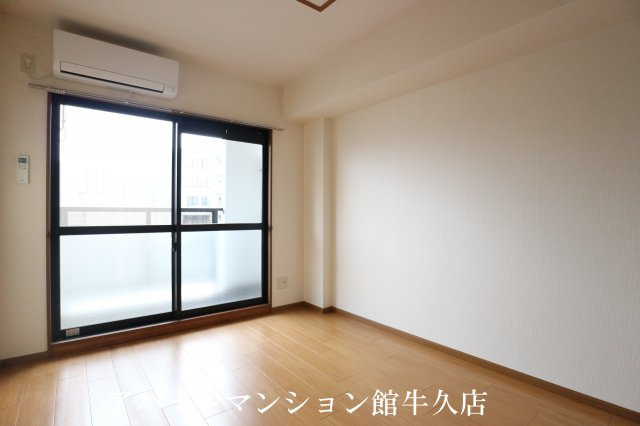 ヴィザージュの洋室