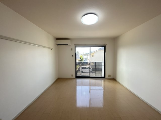 クリスタルの居間・リビング