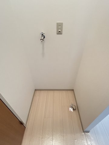 クリスタルの洗面所