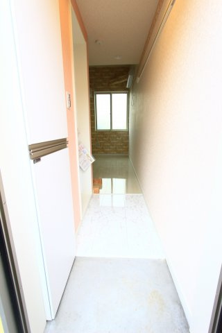 ユナイト片倉町バージニアの杜の玄関