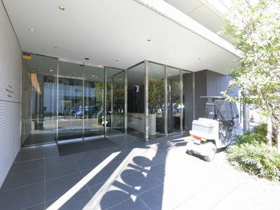 【エントランス】 | シティハウス横濱片倉町ステーションコート | 横浜市営地下鉄ブルーライン「片倉町」駅徒歩2分と好立地
通勤時間の短縮でご家族と過ごす時間を増やす事が出来ます。