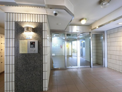 【その他共用部分】 | ガーデンプラザ横浜南 | 防犯面でも安心のオートロック付。