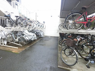 【その他共用部分】 | 自転車置き場もあります。