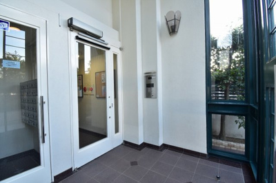 【その他共用部分】 | パークシティ本牧B棟 | 防犯面でも安心のオートロック付。