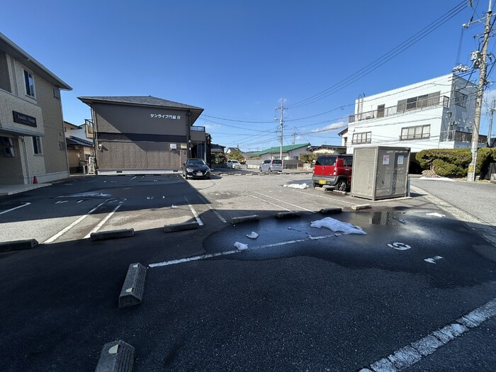 コーポ門脇2の駐車場