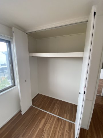 岸本戸建の収納|写真は隣D棟