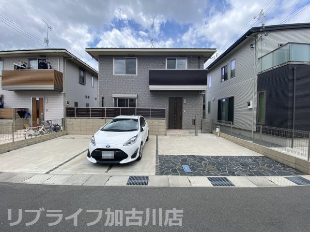 岸本戸建の外観|写真は隣D棟