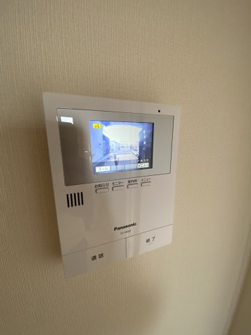 岸本戸建のセキュリティ|写真は隣D棟