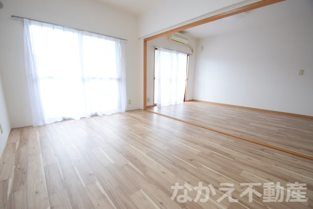 【居間・リビング】 | ゆったり過ごせる居間です