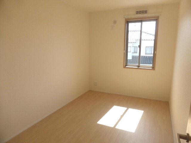 ル　シェル西条の寝室