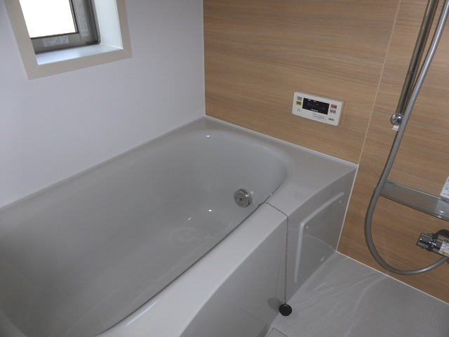 ル　シェル西条の浴室